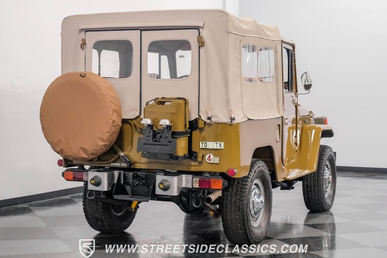 Toyota-Land-cruiser-1978-Olive-Mandarin-Orange-22