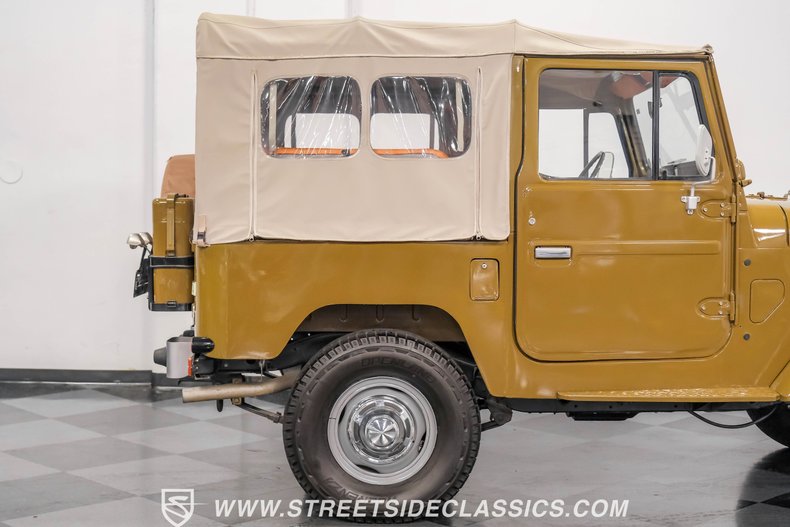 Toyota-Land-cruiser-1978-Olive-Mandarin-Orange-26
