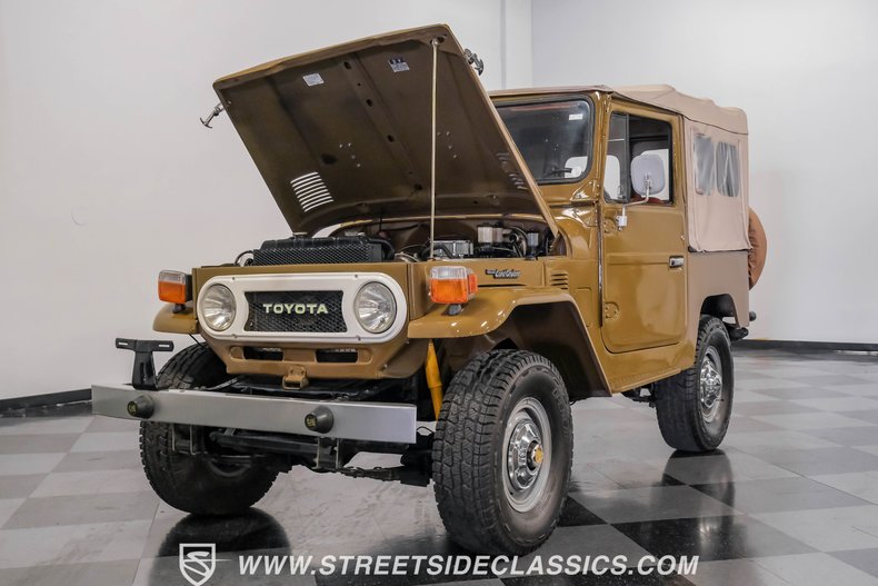 Toyota-Land-cruiser-1978-Olive-Mandarin-Orange-28