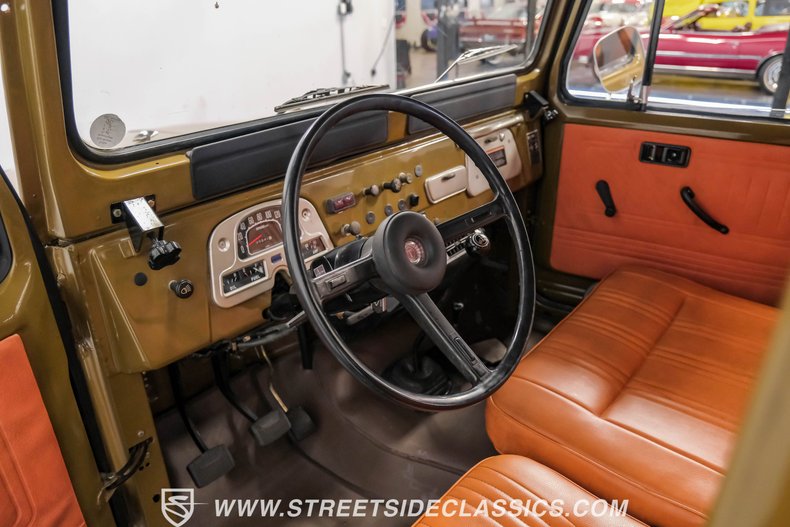 Toyota-Land-cruiser-1978-Olive-Mandarin-Orange-3