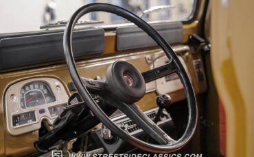 Toyota-Land-cruiser-1978-Olive-Mandarin-Orange-36