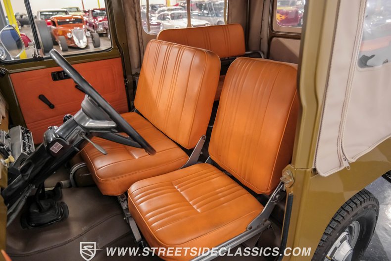 Toyota-Land-cruiser-1978-Olive-Mandarin-Orange-44