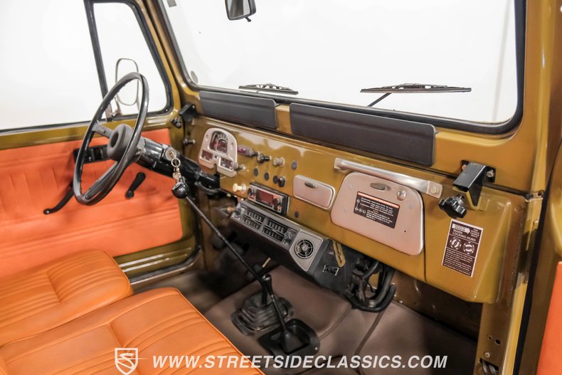 Toyota-Land-cruiser-1978-Olive-Mandarin-Orange-48