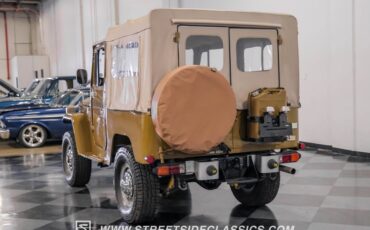 Toyota-Land-cruiser-1978-Olive-Mandarin-Orange-8