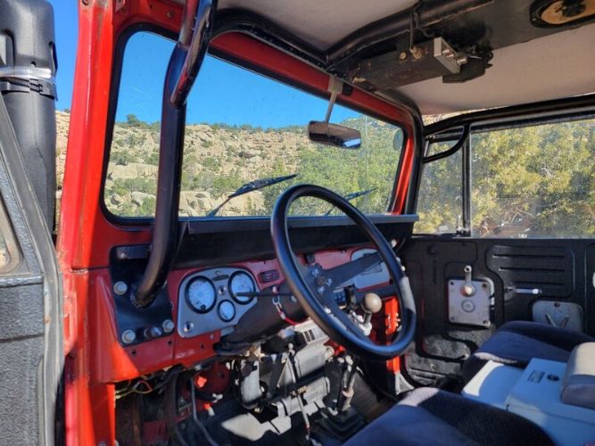 Toyota-Land-cruiser-1978-Red-11