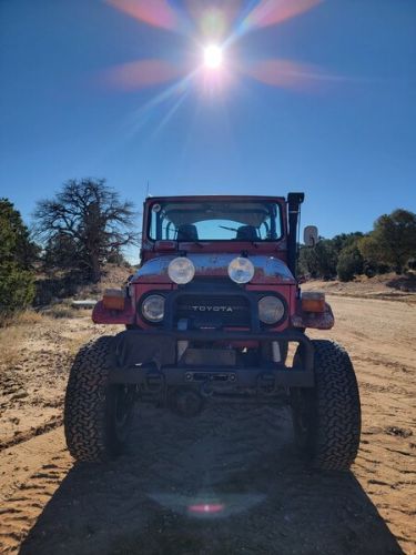 Toyota-Land-cruiser-1978-Red-25