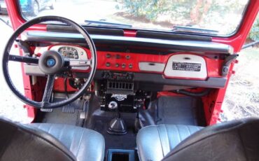Toyota-Land-cruiser-1978-Red-Black-7