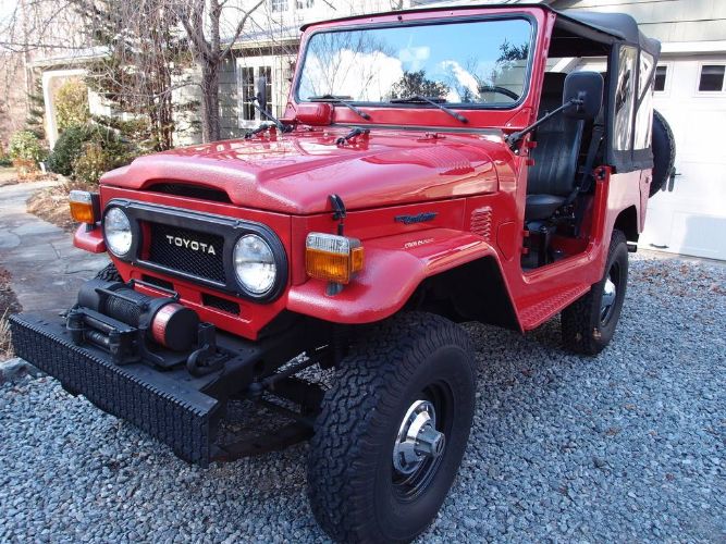 Toyota-Land-cruiser-1978-Red-Black-8
