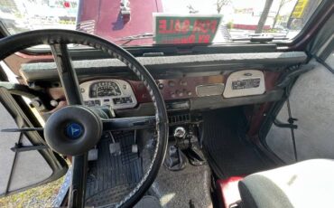 Toyota-Land-cruiser-1979-4