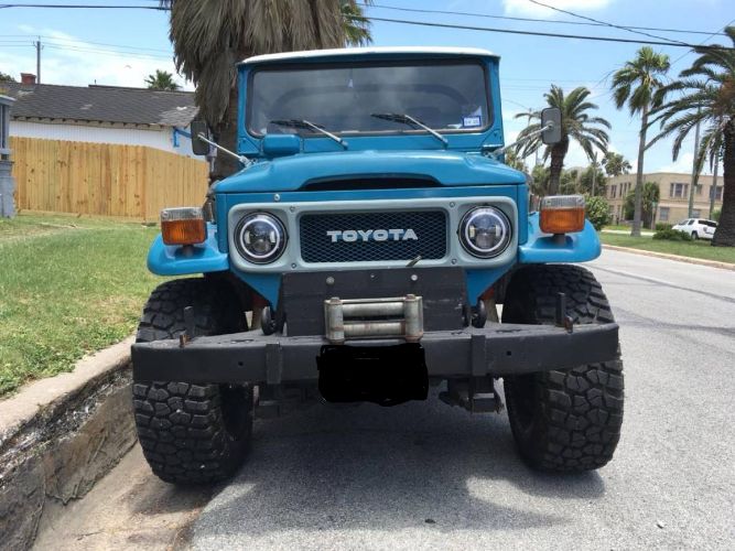 Toyota-Land-cruiser-1979-Blue-1