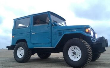 Toyota-Land-cruiser-1979-Blue-16