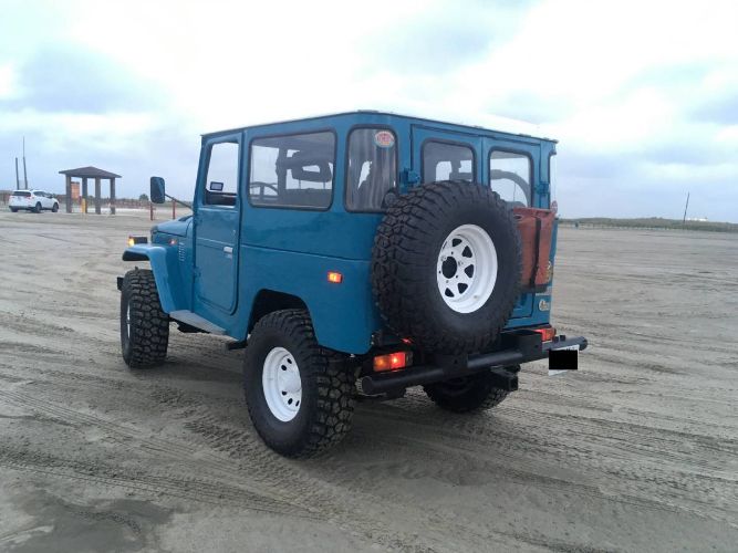 Toyota-Land-cruiser-1979-Blue-5