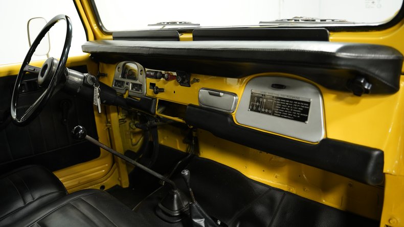 Toyota-Land-cruiser-1979-Mustard-Yellow-Black-1