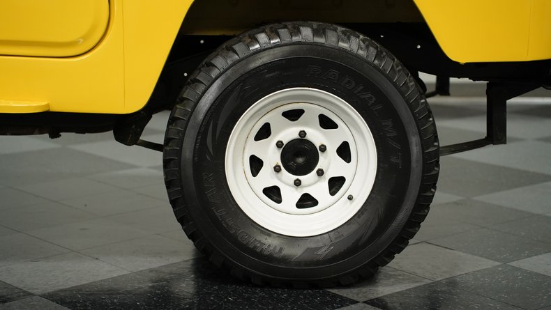 Toyota-Land-cruiser-1979-Mustard-Yellow-Black-10