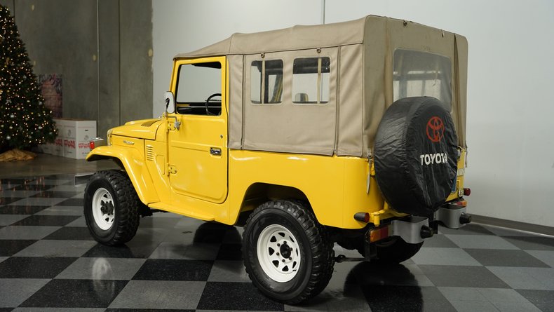 Toyota-Land-cruiser-1979-Mustard-Yellow-Black-15