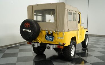 Toyota-Land-cruiser-1979-Mustard-Yellow-Black-20
