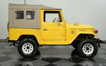 Toyota-Land-cruiser-1979-Mustard-Yellow-Black-22