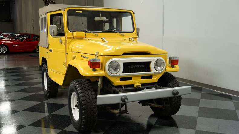 Toyota-Land-cruiser-1979-Mustard-Yellow-Black-24