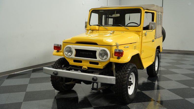Toyota-Land-cruiser-1979-Mustard-Yellow-Black-26