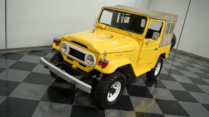 Toyota-Land-cruiser-1979-Mustard-Yellow-Black-27