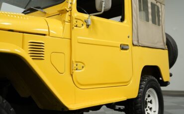 Toyota-Land-cruiser-1979-Mustard-Yellow-Black-28