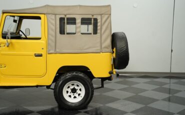 Toyota-Land-cruiser-1979-Mustard-Yellow-Black-30