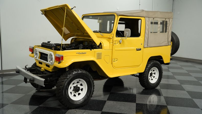 Toyota-Land-cruiser-1979-Mustard-Yellow-Black-38