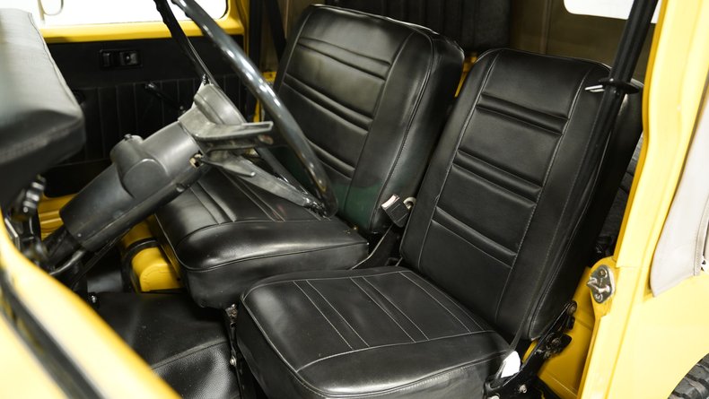 Toyota-Land-cruiser-1979-Mustard-Yellow-Black-46