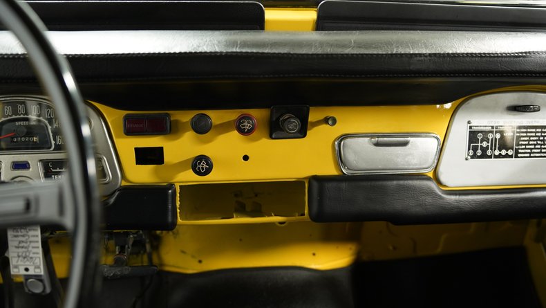 Toyota-Land-cruiser-1979-Mustard-Yellow-Black-47
