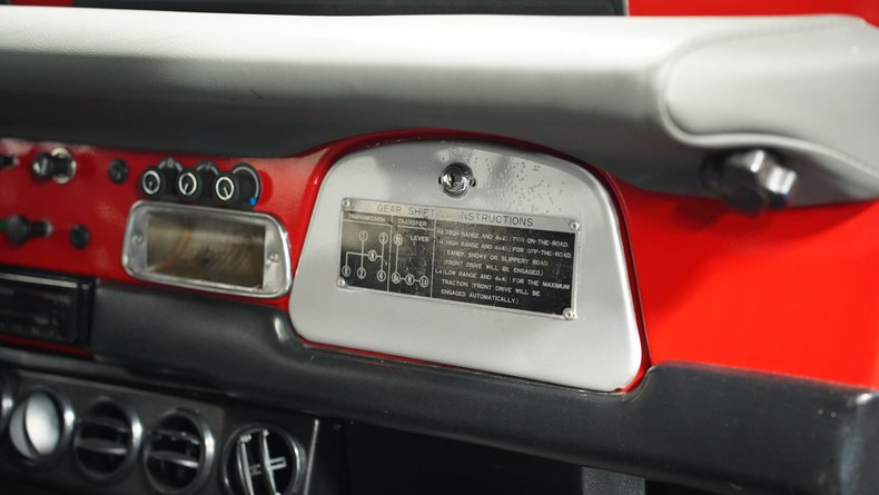 Toyota-Land-cruiser-1979-Red-Black-1