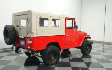 Toyota-Land-cruiser-1979-Red-Black-10