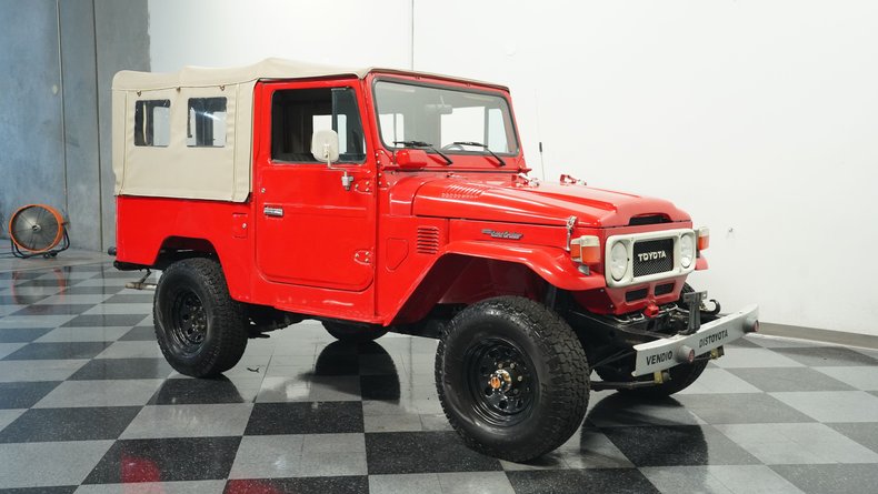Toyota-Land-cruiser-1979-Red-Black-12