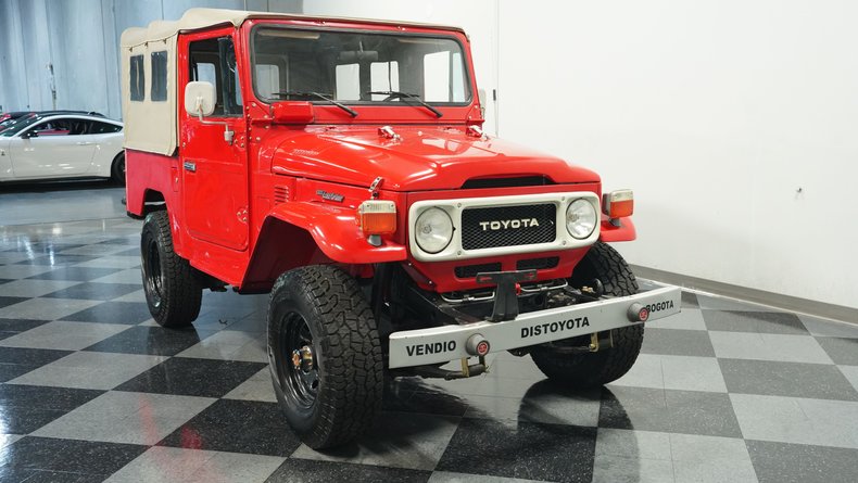 Toyota-Land-cruiser-1979-Red-Black-13