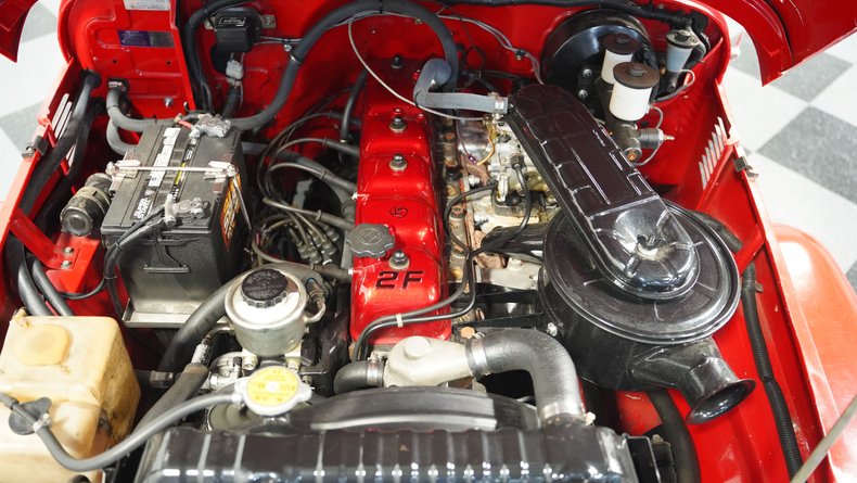 Toyota-Land-cruiser-1979-Red-Black-2