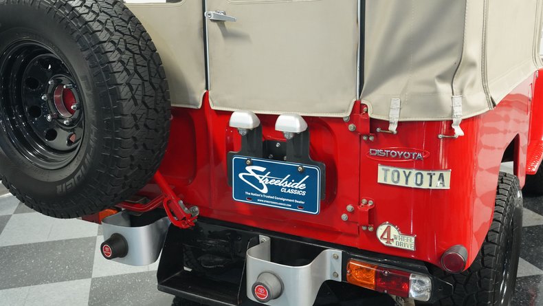 Toyota-Land-cruiser-1979-Red-Black-21