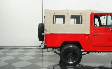 Toyota-Land-cruiser-1979-Red-Black-24