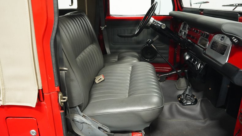 Toyota-Land-cruiser-1979-Red-Black-43