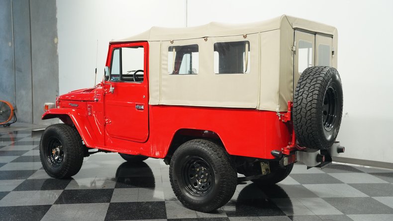 Toyota-Land-cruiser-1979-Red-Black-6