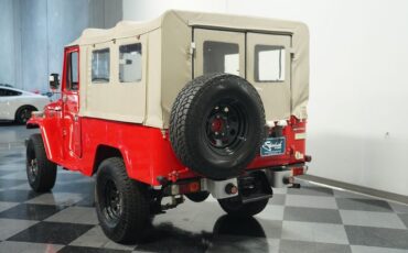 Toyota-Land-cruiser-1979-Red-Black-7