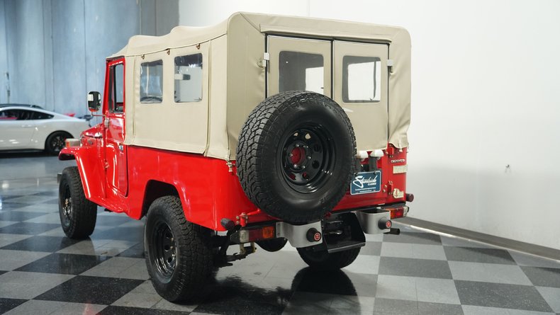 Toyota-Land-cruiser-1979-Red-Black-7