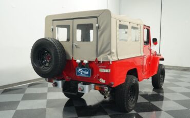 Toyota-Land-cruiser-1979-Red-Black-9