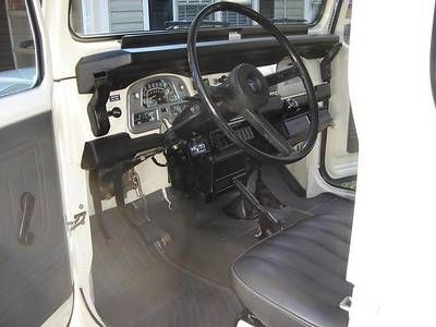 Toyota-Land-cruiser-1979-White-12