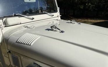 Toyota-Land-cruiser-1979-White-17