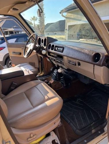 Toyota-Land-cruiser-1981-5