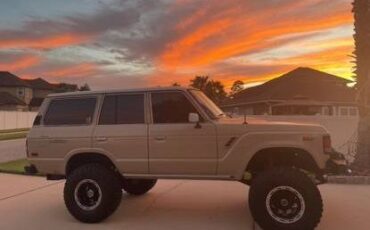 Toyota-Land-cruiser-1981-8