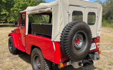 Toyota-Land-cruiser-1982-10