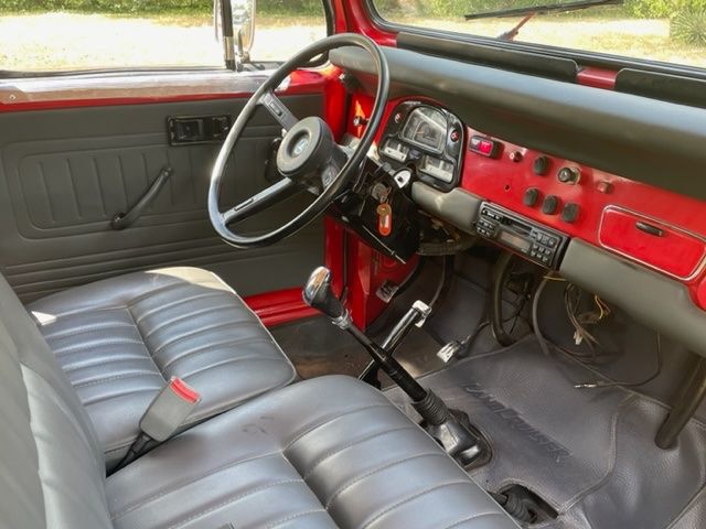 Toyota-Land-cruiser-1982-6