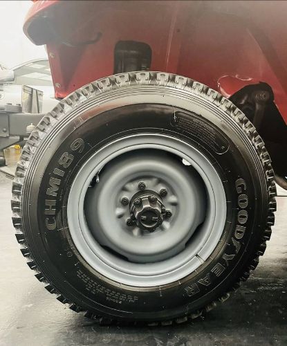 Toyota-Land-cruiser-1982-Red-11