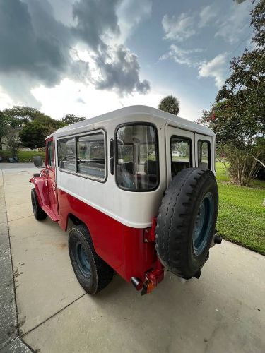 Toyota-Land-cruiser-1982-Red-15