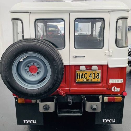 Toyota-Land-cruiser-1982-Red-6